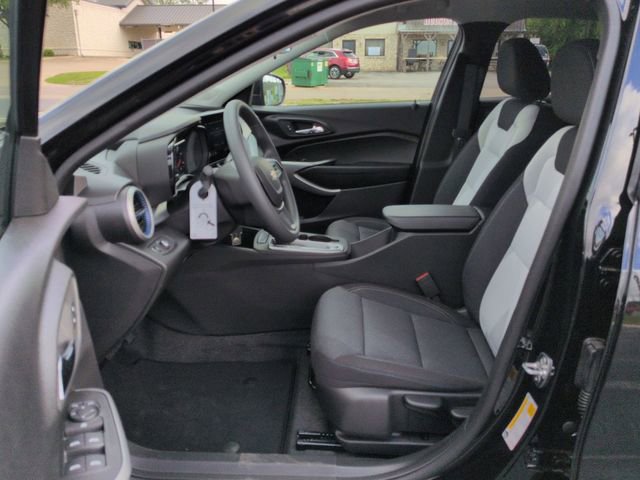New 2026 Chevrolet Trax LS image 15