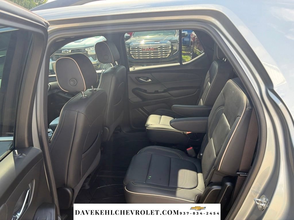 Used 2023 Chevrolet Traverse Premier AWD/4WD image 19