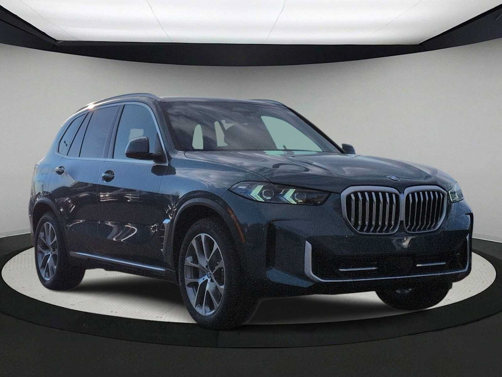 Used 2026 BMW X5 xDrive40i AWD/4WD image 2