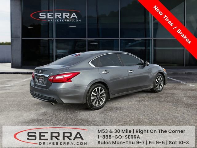 Used 2017 Nissan Altima 2.5 SL FWD image 5