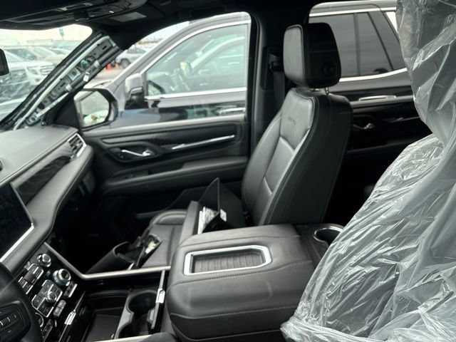 Used 2024 GMC Yukon Denali AWD/4WD image 9