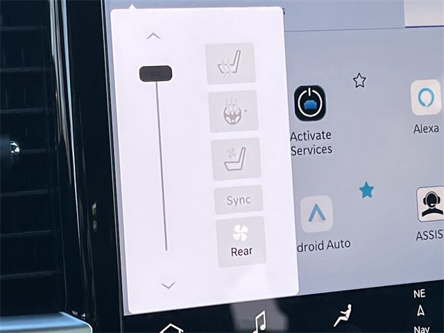 New 2026 Chrysler Pacifica Limited w/ Uconnect Theater Family Group image 28