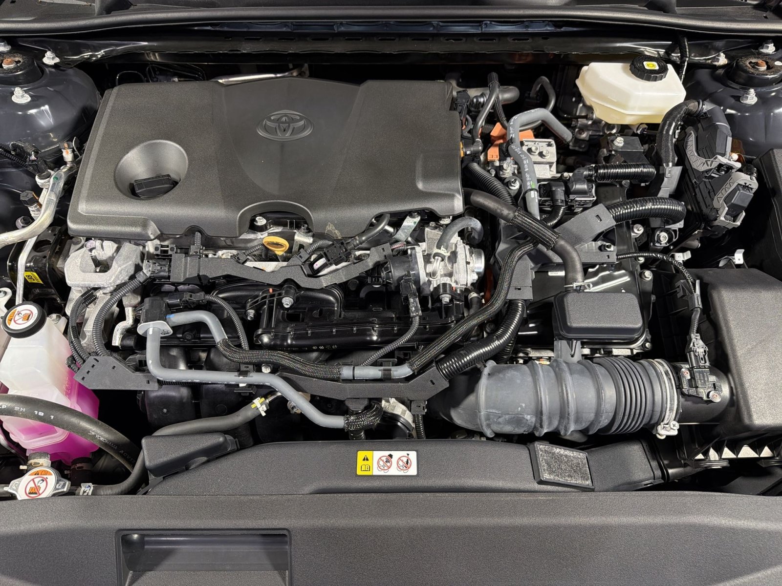 Used 2025 Toyota Camry LE FWD image 28