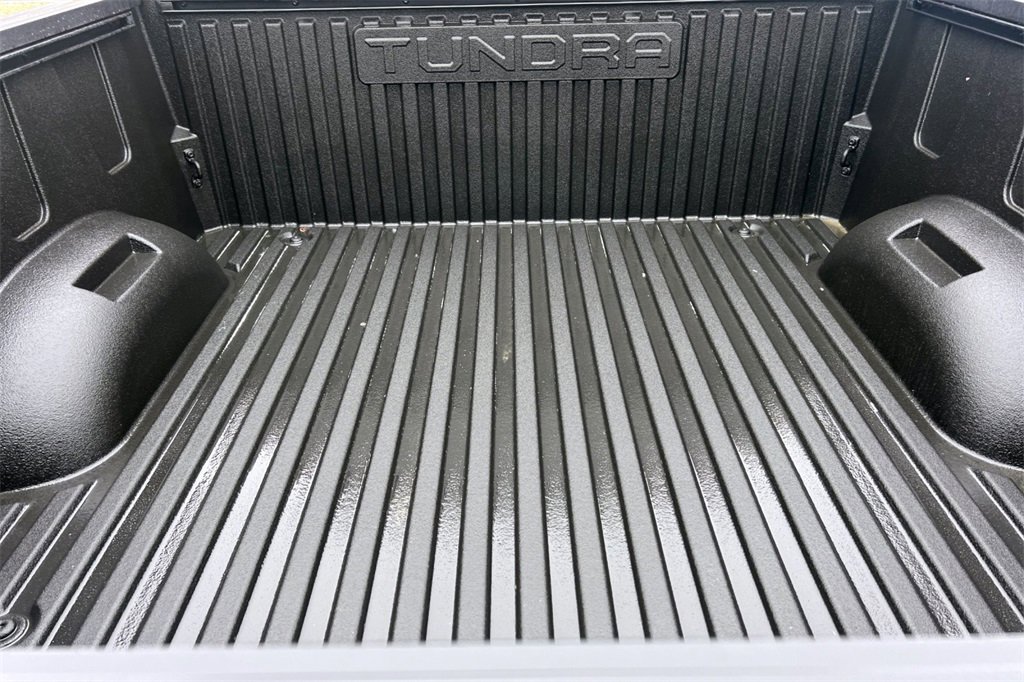 Used 2025 Toyota Tundra Limited image 18