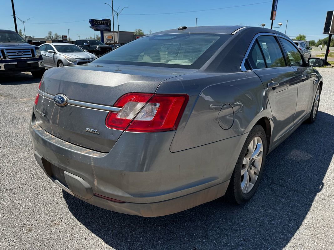 Used 2011 Ford Taurus SEL w/ 201A Rapid Spec Order Code FWD image 3