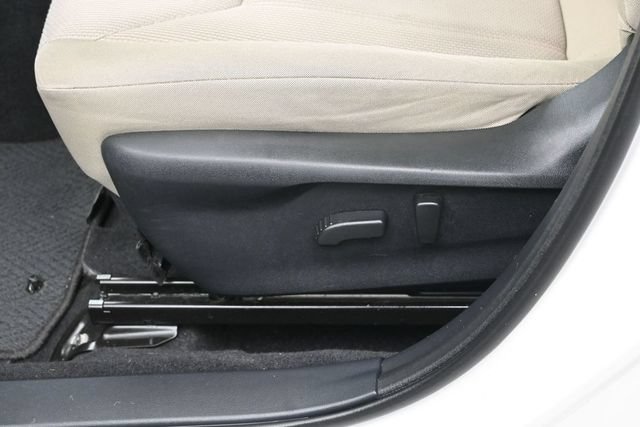 Used 2022 Subaru Impreza 2.0i Premium AWD/4WD image 23
