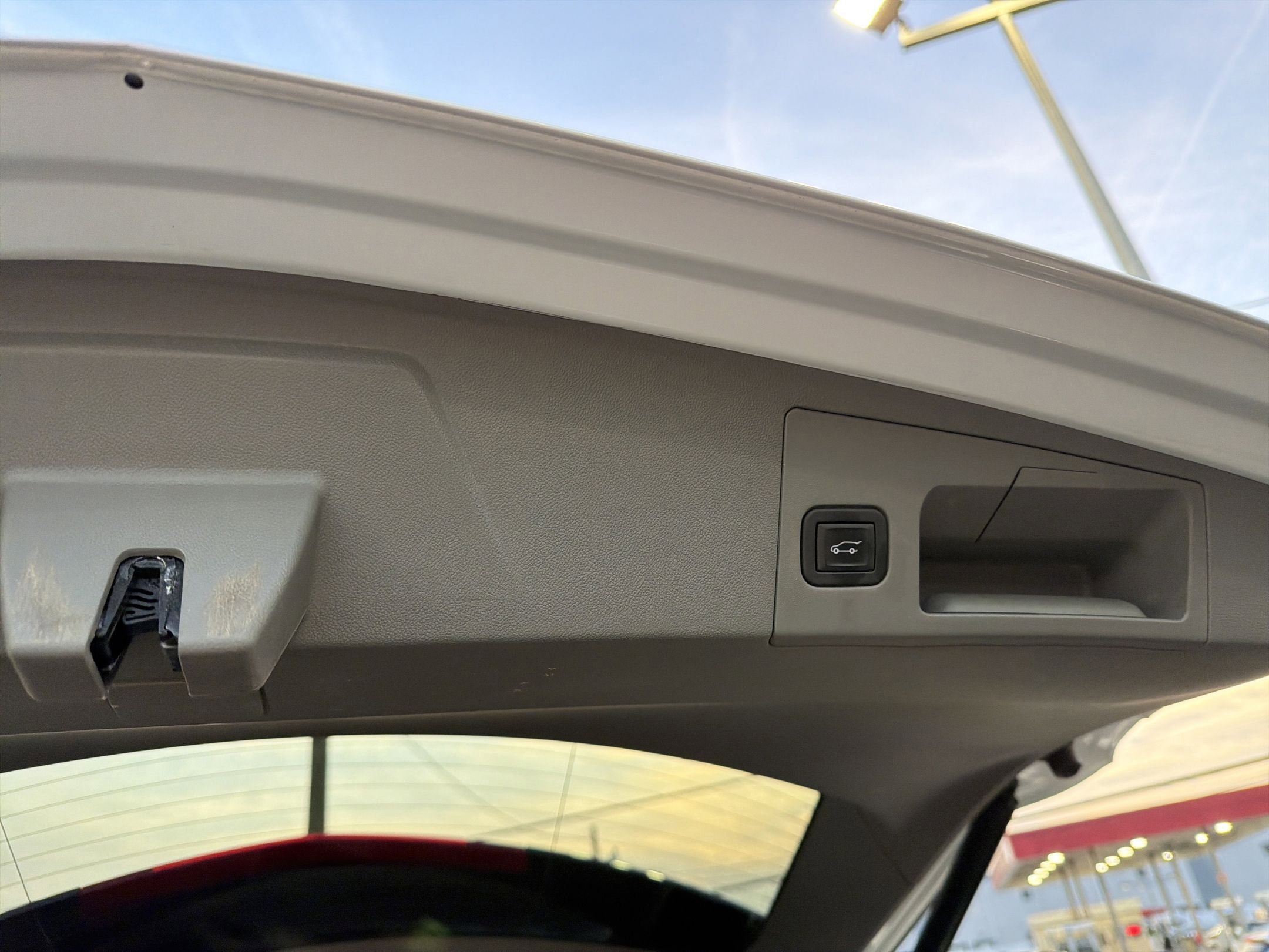 Certified 2024 Cadillac XT5 Premium Luxury w/ LPO, Floor Liner Package image 31