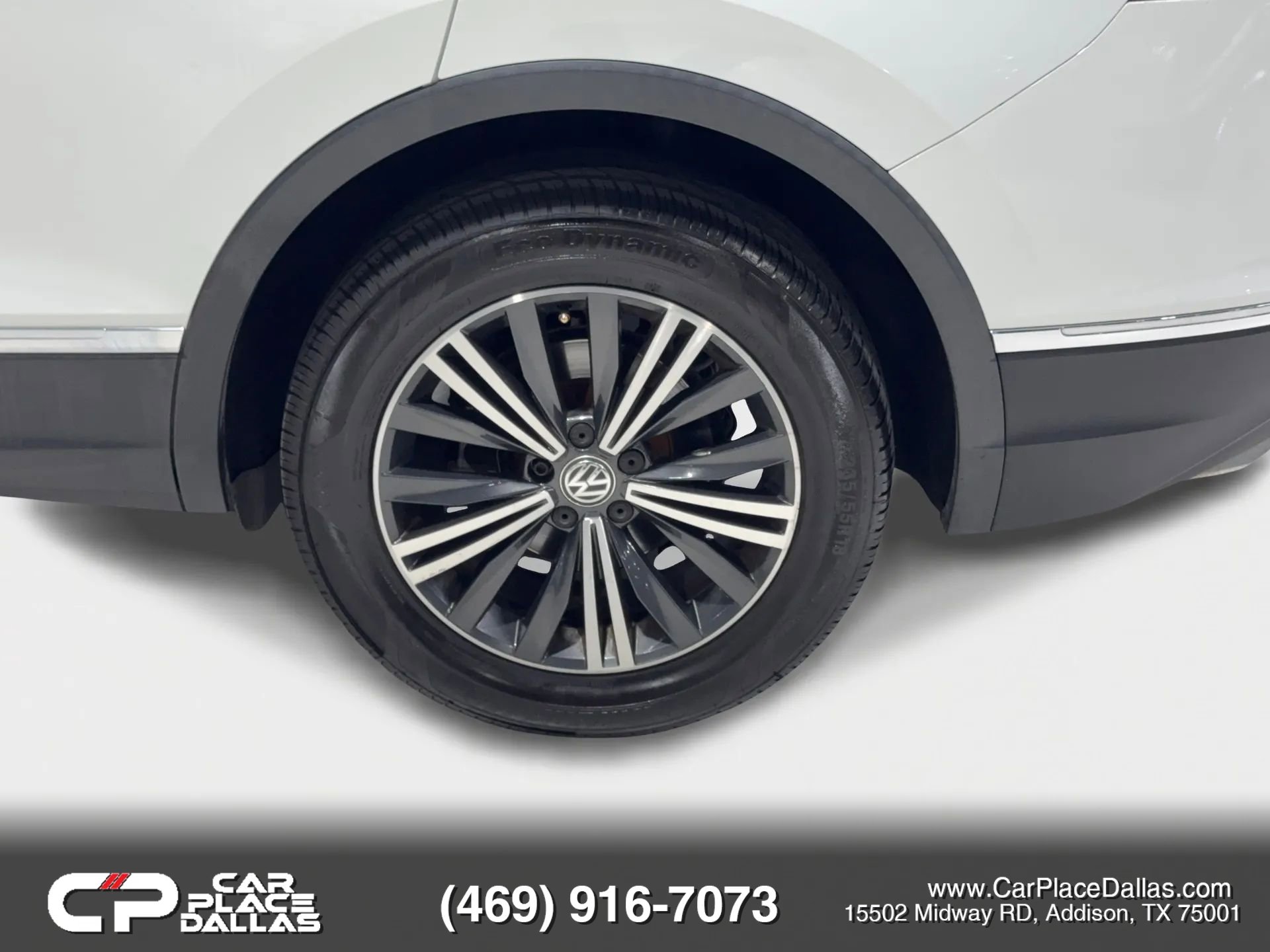 Used 2018 Volkswagen Tiguan SEL image 39