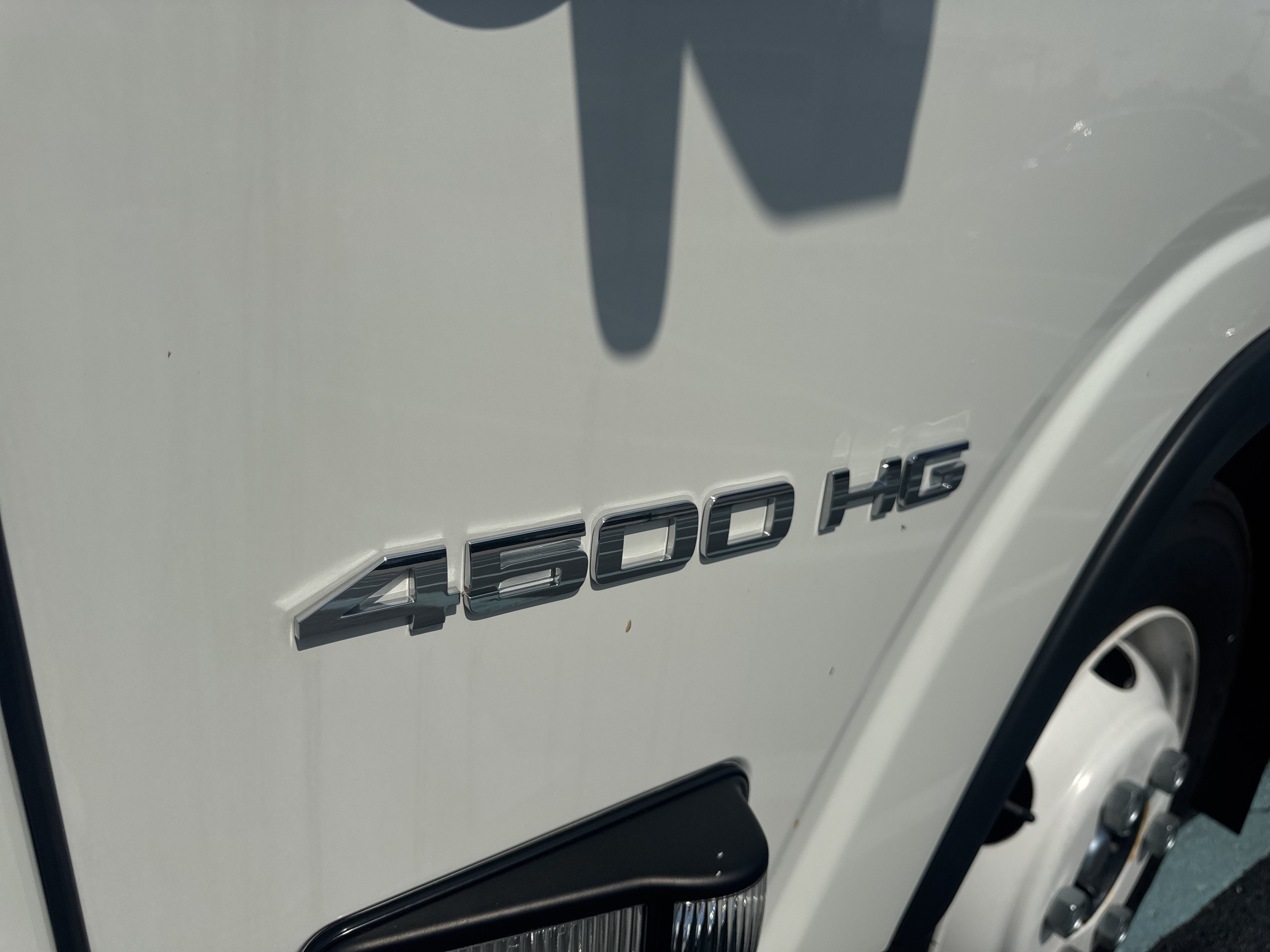Used 2024 Chevrolet Low Cab Forward RWD image 17