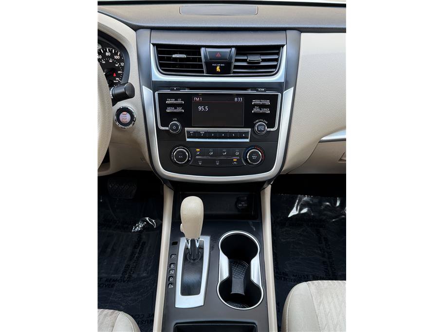 Used 2017 Nissan Altima 2.5 S w/ Power Driver Seat Package FWD image 11