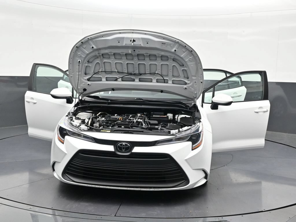 Used 2023 Toyota Corolla LE FWD image 41