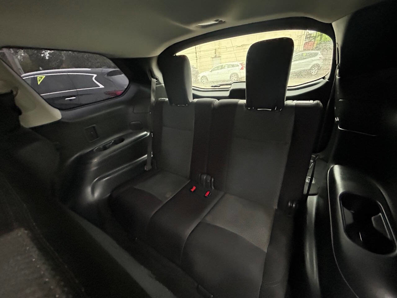 Used 2017 Nissan Pathfinder SV AWD/4WD image 7