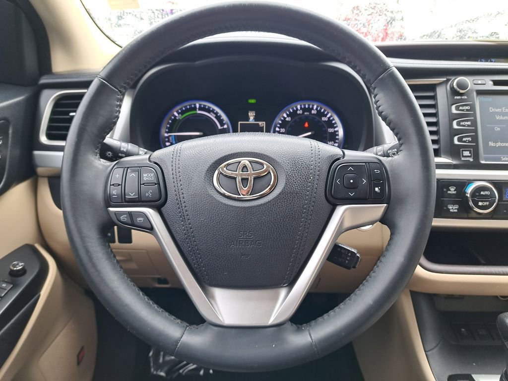 Used 2016 Toyota Highlander Limited AWD/4WD image 19