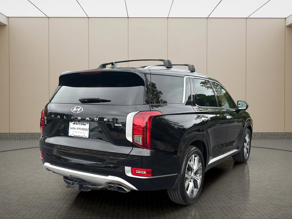 Used 2022 Hyundai Palisade Limited w/ Winter Package AWD/4WD image 5