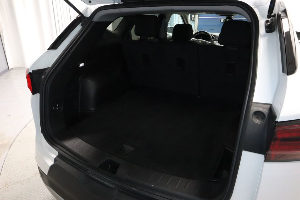 Used 2025 Chevrolet Blazer LT FWD image 19
