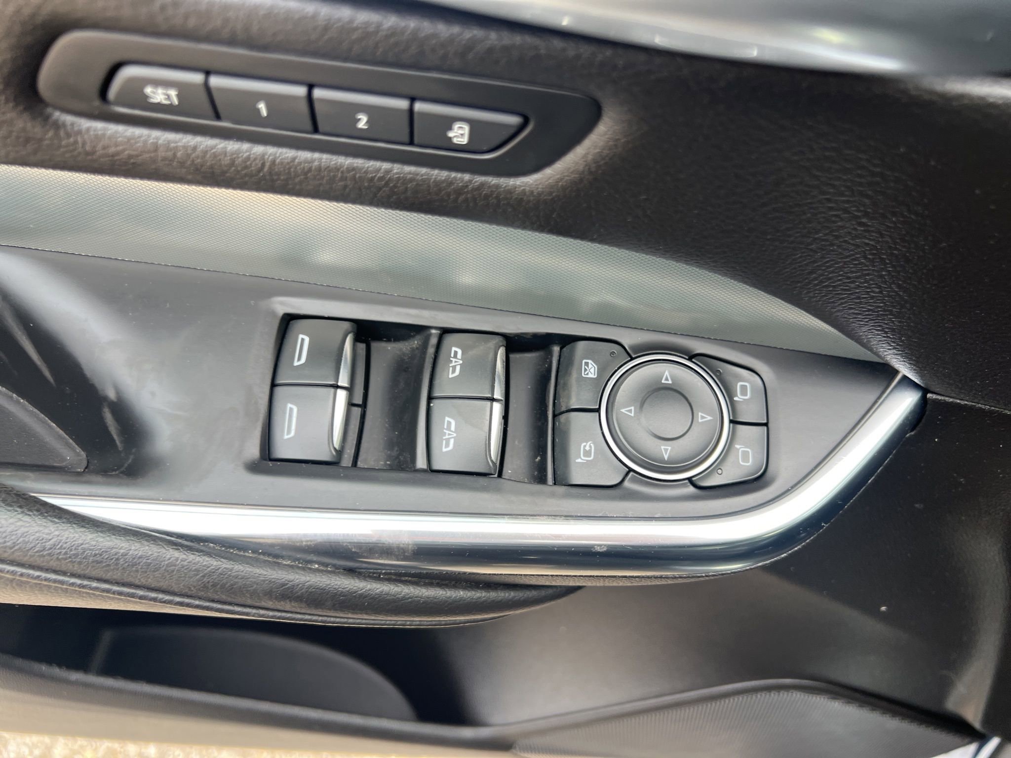 Used 2023 Cadillac XT4 Premium Luxury image 24