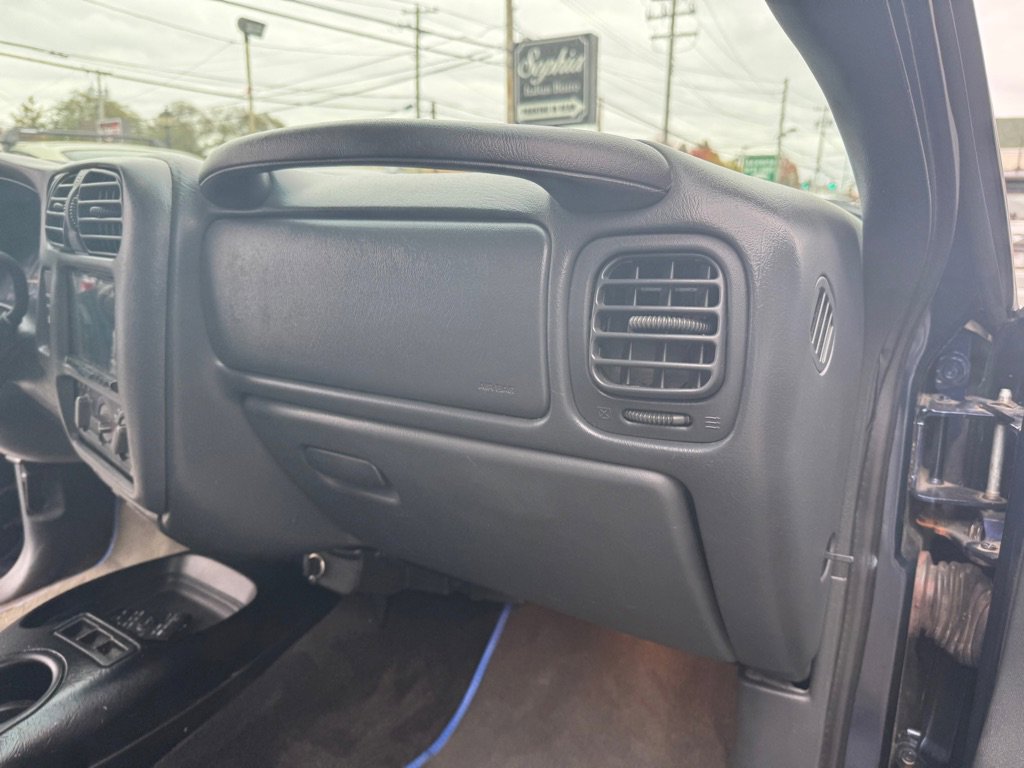 Used 2003 Chevrolet S10 Pickup LS w/ LS Preferred Equipment Group image 19