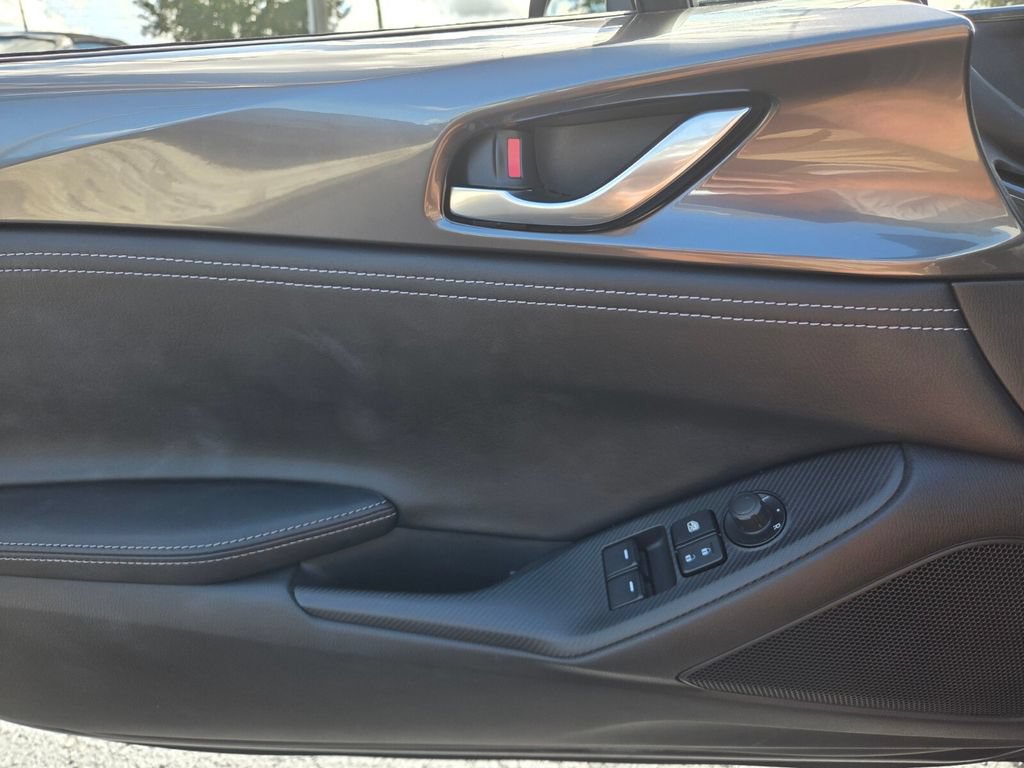 Certified 2025 MAZDA MX-5 Miata Grand Touring RWD image 22