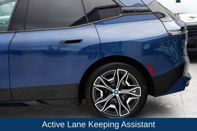 Used 2025 BMW iX xDrive50 image 19
