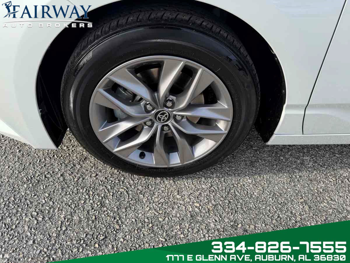 Used 2022 Toyota Avalon XLE image 24