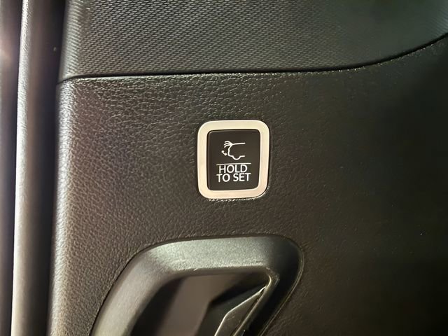 Used 2023 Jeep Wagoneer Series II AWD/4WD image 42