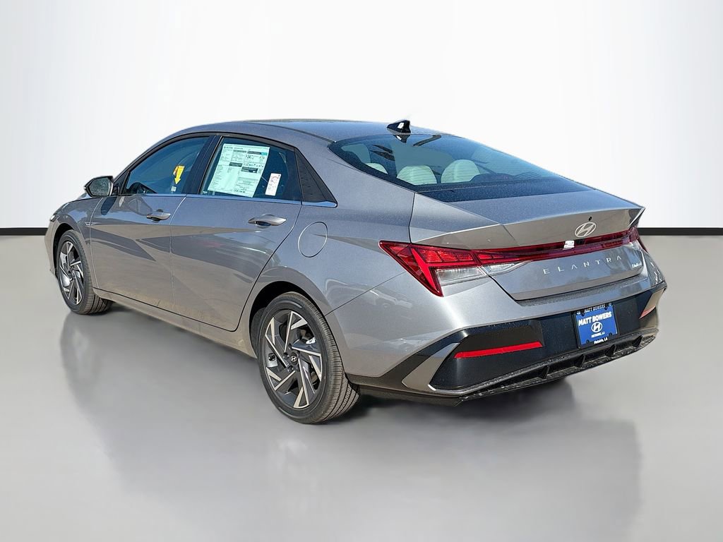 New 2025 Hyundai Elantra Limited w/ Cargo Package image 5