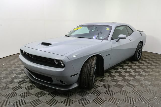 Used 2022 Dodge Challenger R/T w/ Blacktop Package RWD image 6