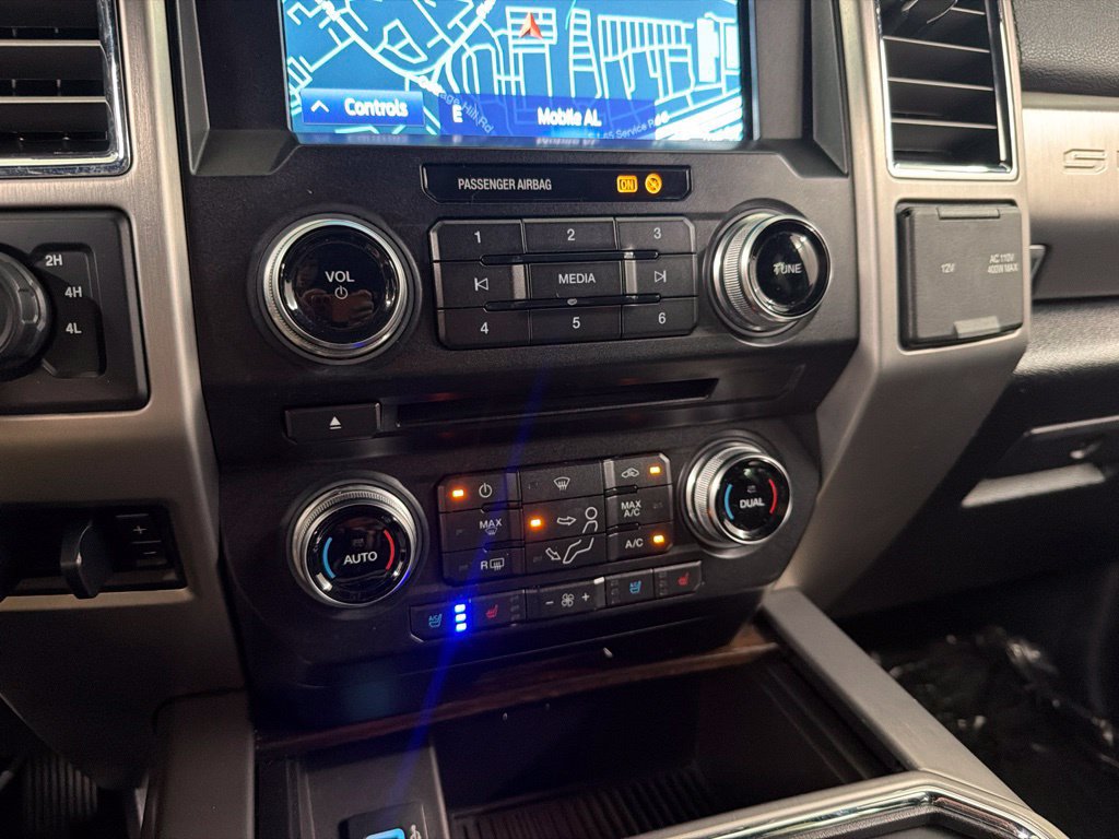 Used 2017 Ford F250 Platinum w/ Platinum Ultimate Package AWD/4WD image 45