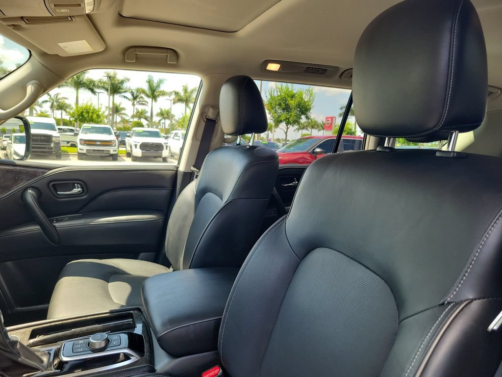 Used 2023 INFINITI QX80 Luxe w/ All-Season Package AWD/4WD image 19