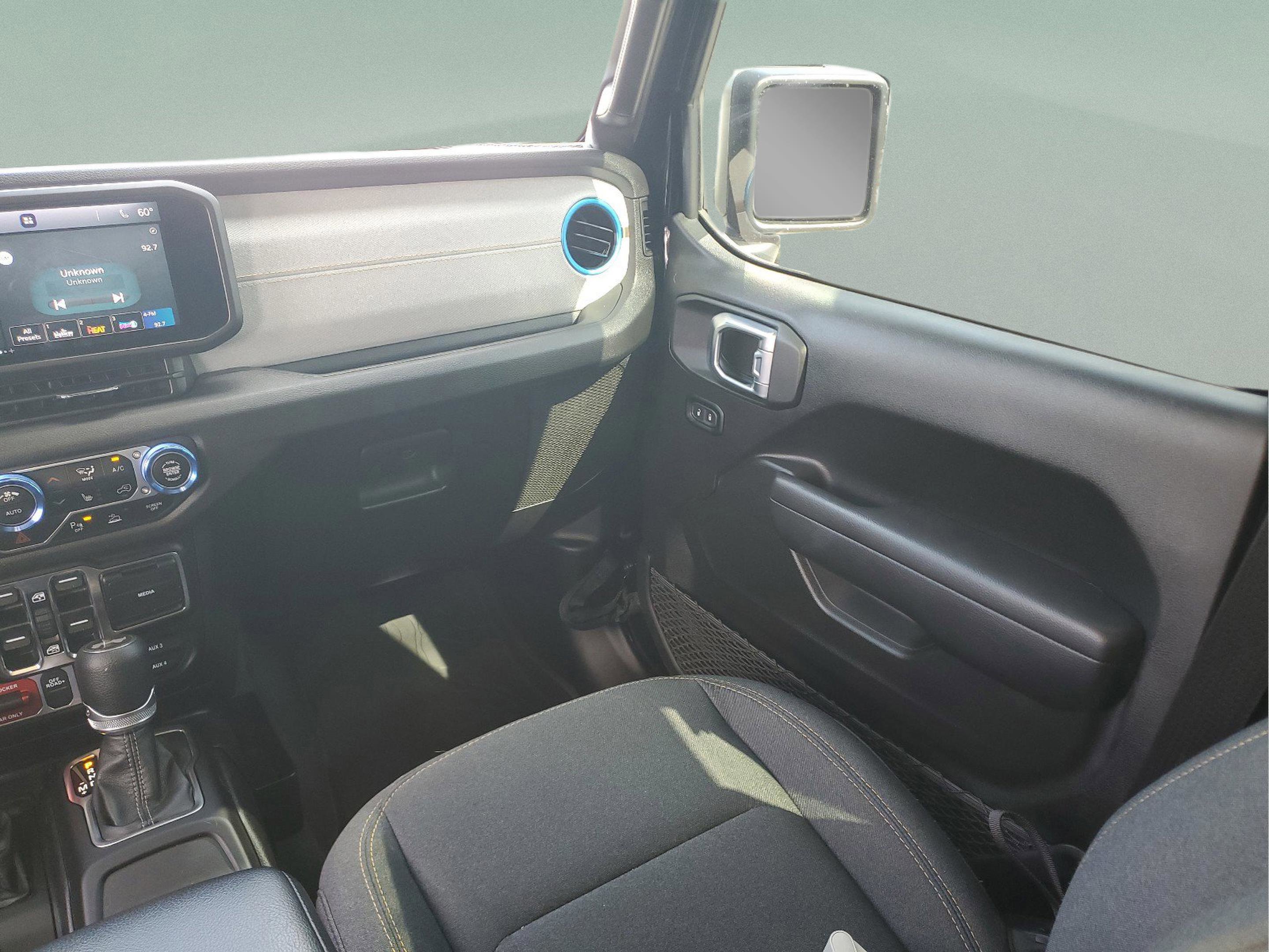 Used 2024 Jeep Wrangler Willys image 10