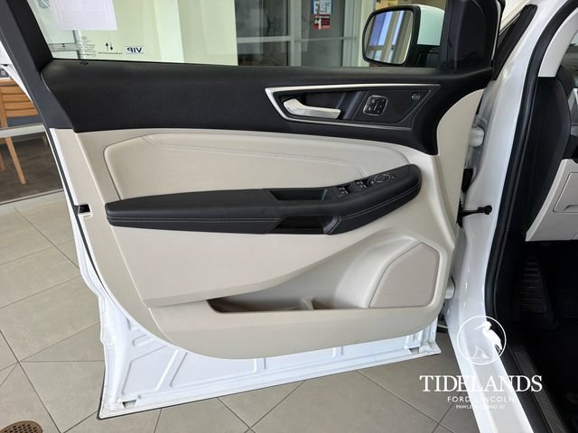 Certified 2023 Ford Edge Titanium AWD/4WD image 13