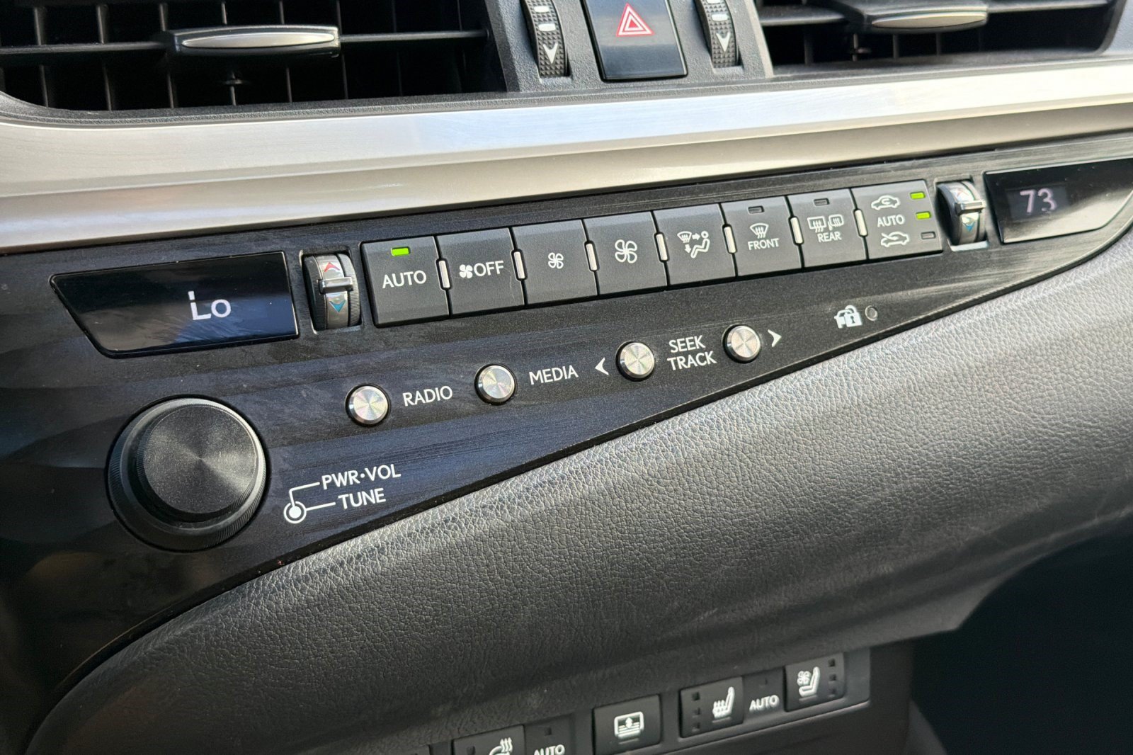 Used 2019 Lexus ES 350 Ultra Luxury w/ Accessory Package 2 FWD image 27