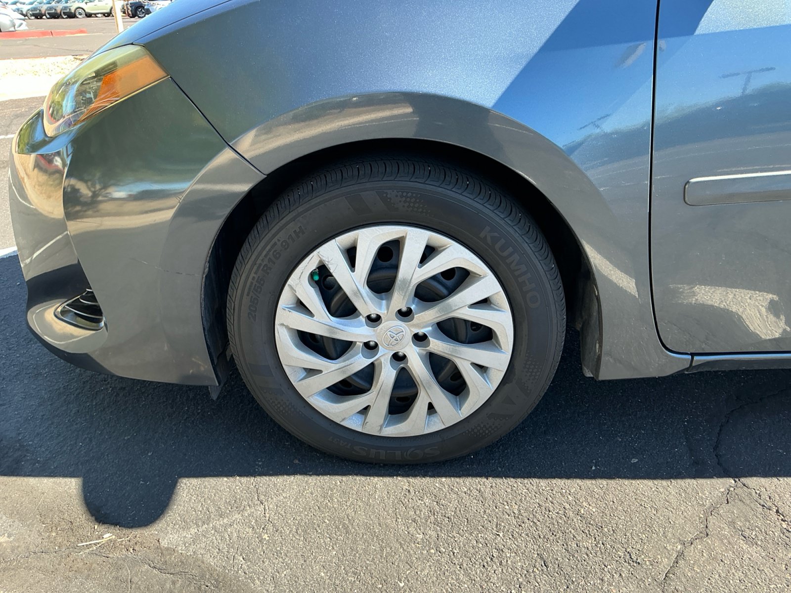 Used 2017 Toyota Corolla LE w/ Carpet Mat Package (TMS) FWD image 26