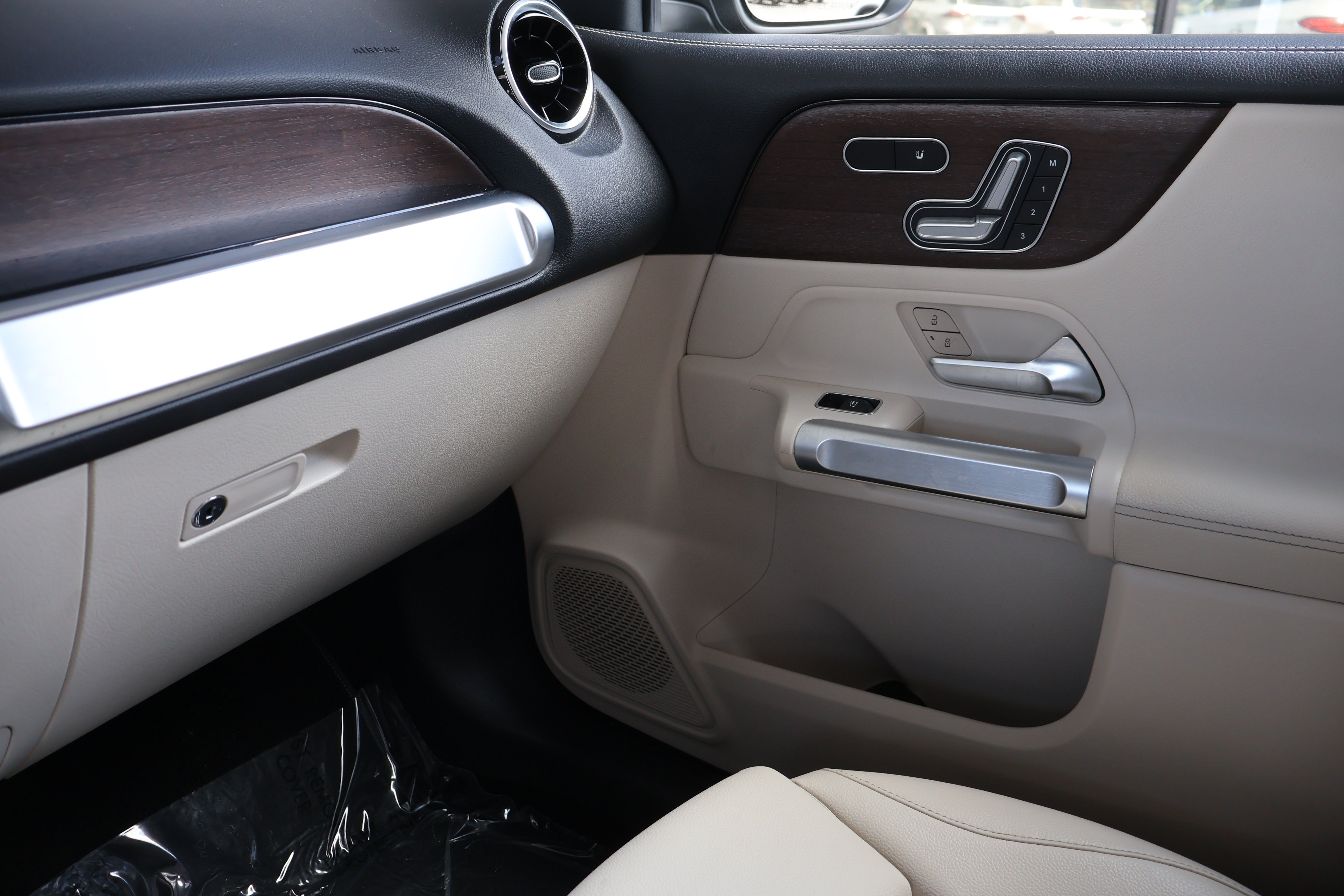 Certified 2021 Mercedes-Benz GLB 250 image 45