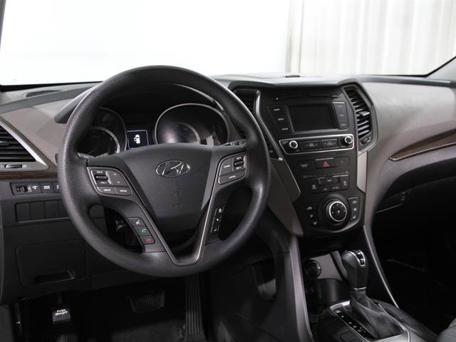 Used 2017 Hyundai Santa Fe Sport image 6