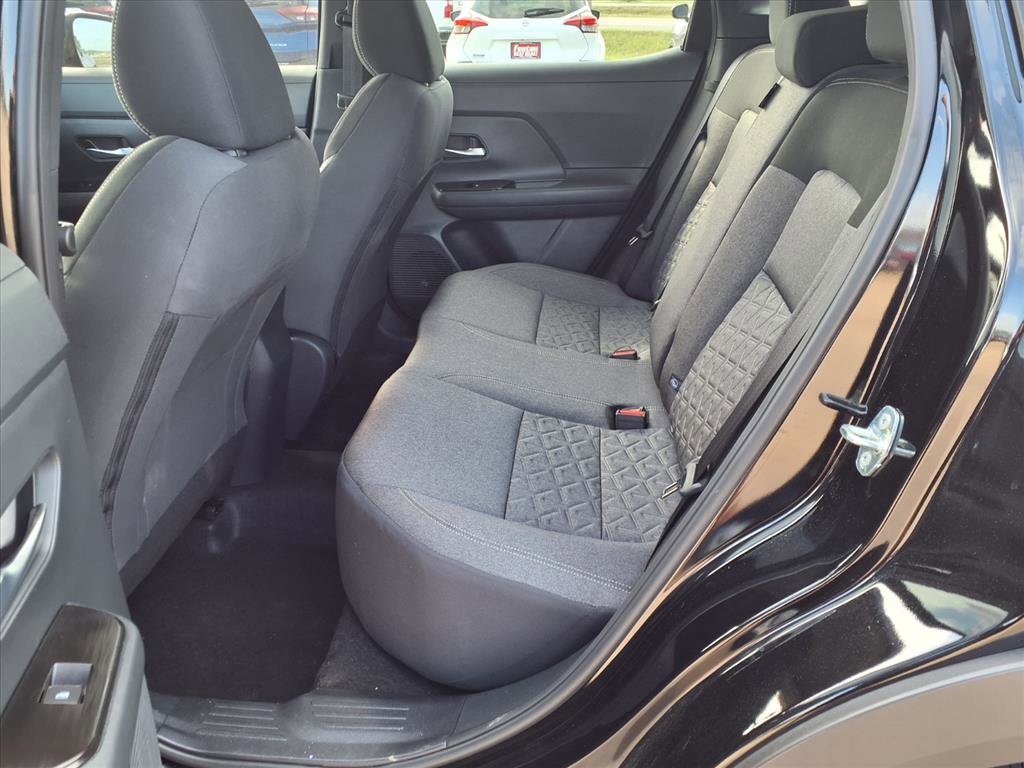 Certified 2025 Nissan Kicks SV AWD/4WD image 15