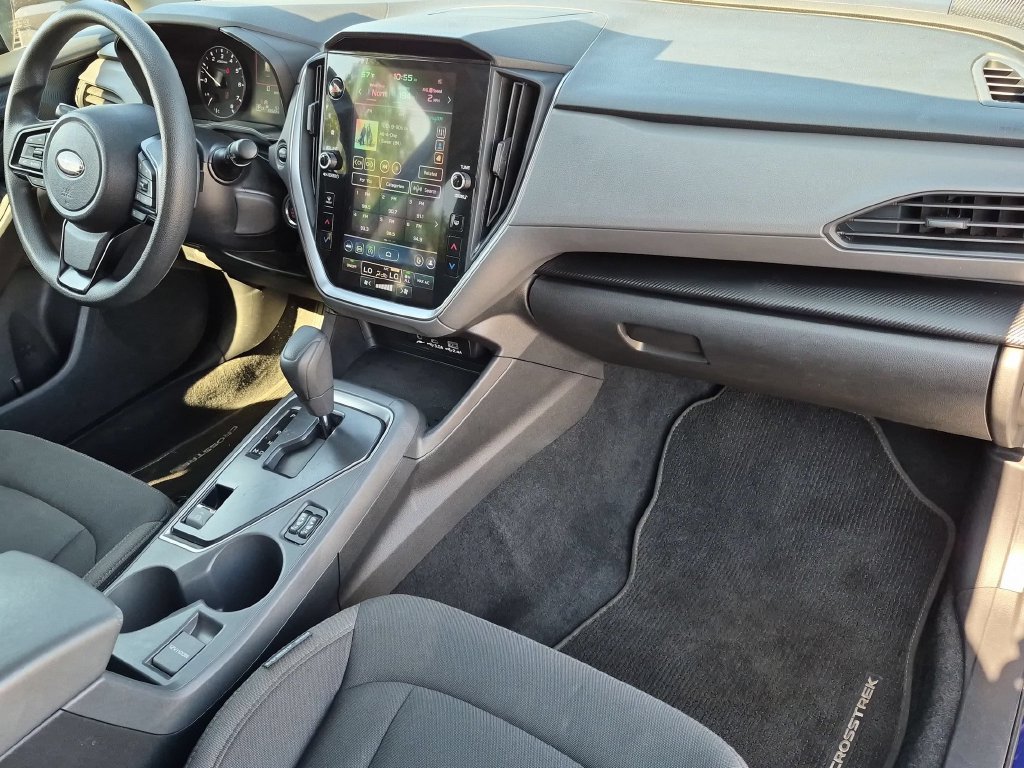 Used 2025 Subaru Crosstrek 2.5i Premium AWD/4WD image 32