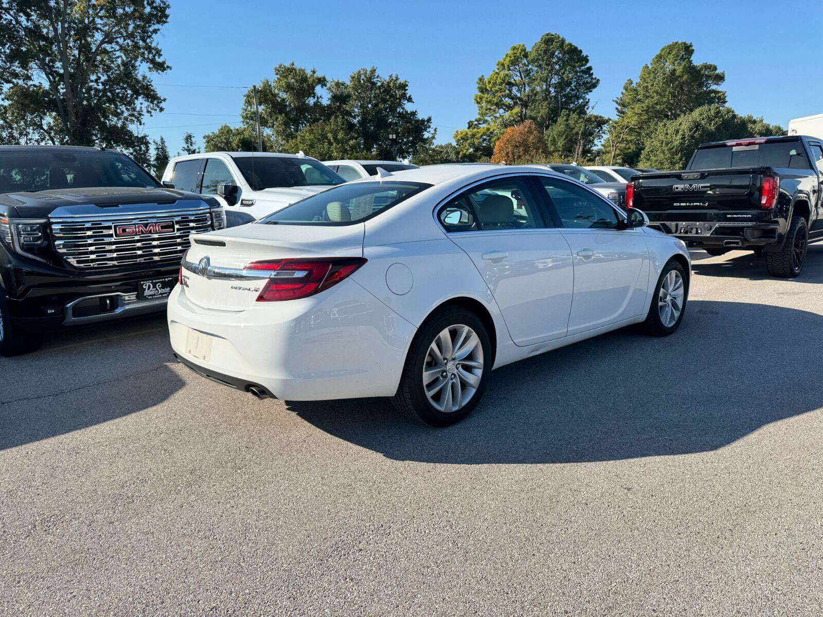 Used 2014 Buick Regal FWD image 10