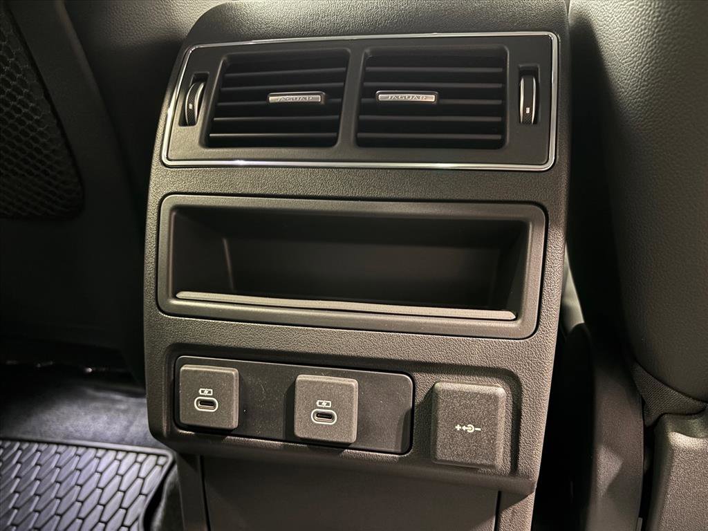 New 2026 Jaguar F-PACE R-Dynamic S image 38