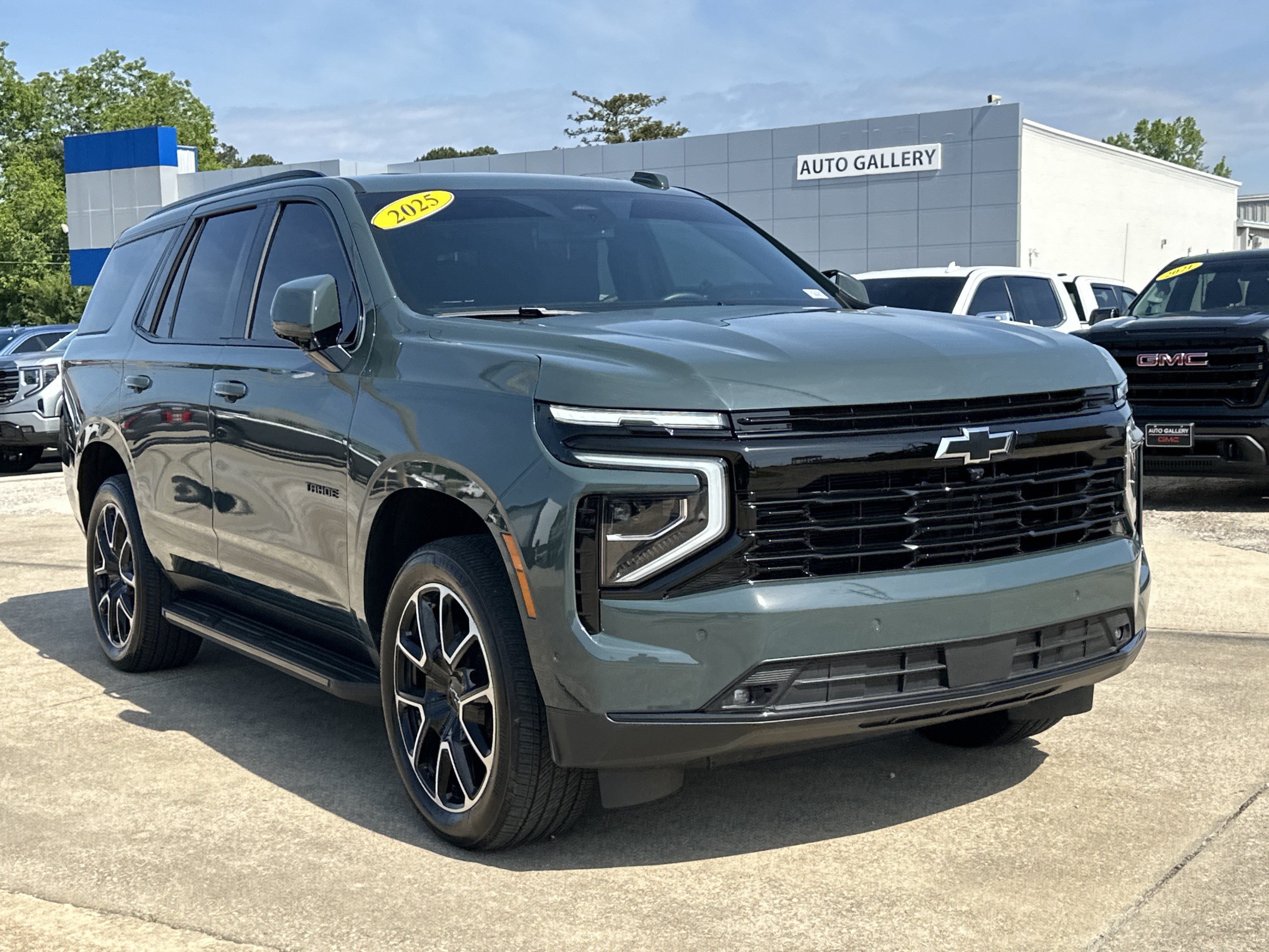 Certified 2025 Chevrolet Tahoe RST w/ Comfort Package AWD/4WD image 3