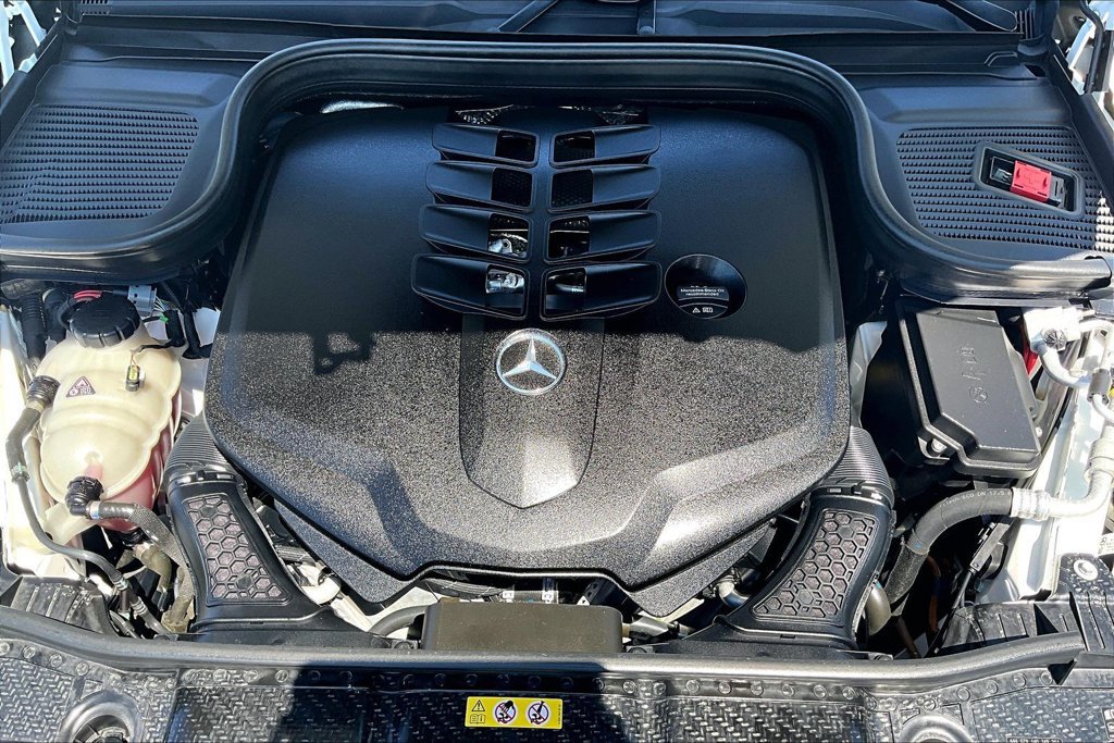 Certified 2023 Mercedes-Benz GLS 580 4MATIC image 34