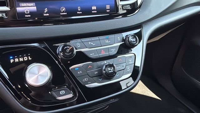 Used 2025 Chrysler Pacifica Select FWD image 30