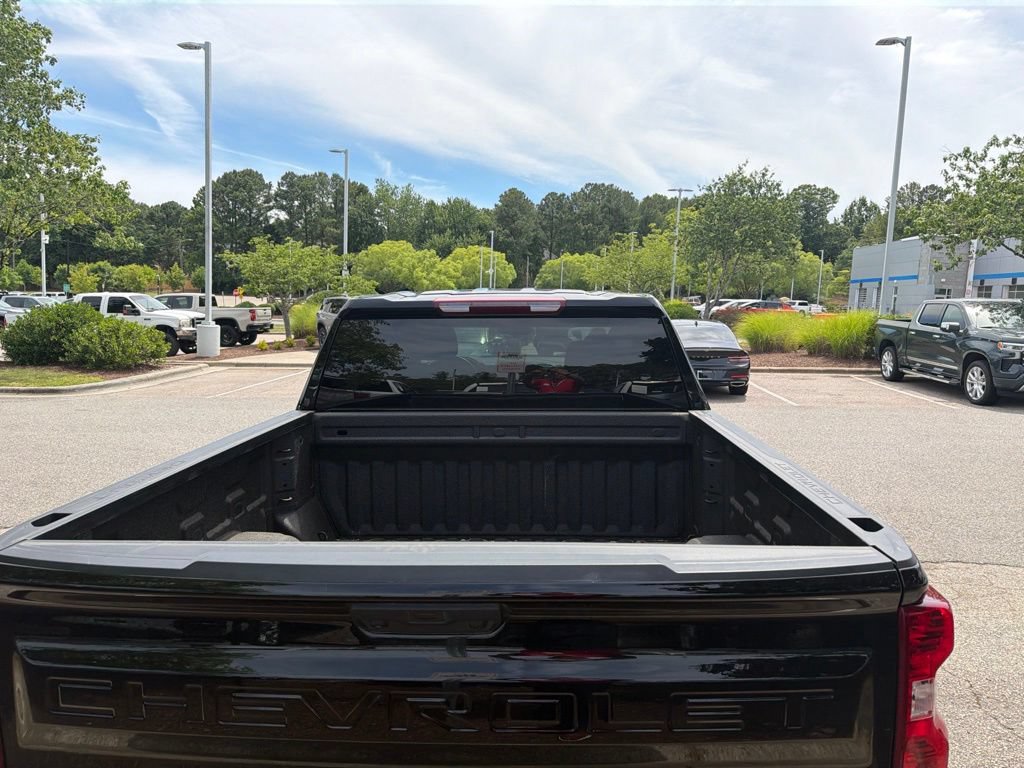 Used 2024 Chevrolet Silverado 1500 LT AWD/4WD image 38