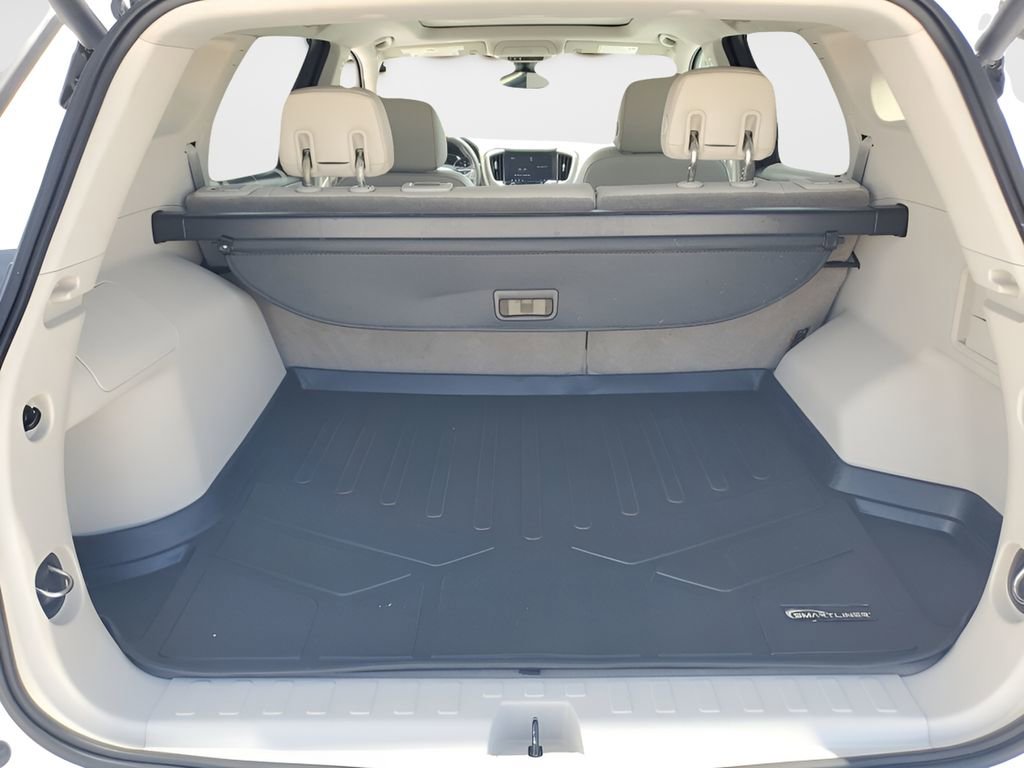 Used 2020 GMC Terrain Denali w/ Denali Premium Package FWD image 9