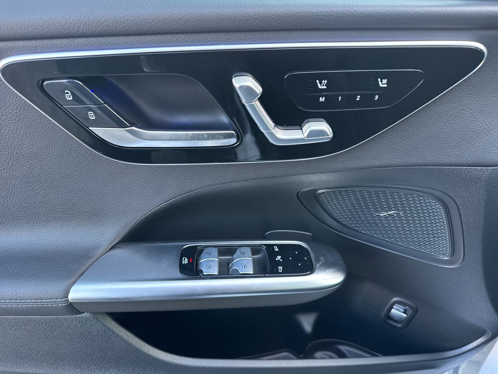 New 2026 Mercedes-Benz C 300 4MATIC Sedan image 10