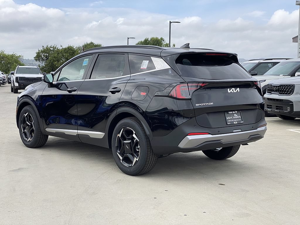 New 2026 Kia Sportage EX FWD image 6