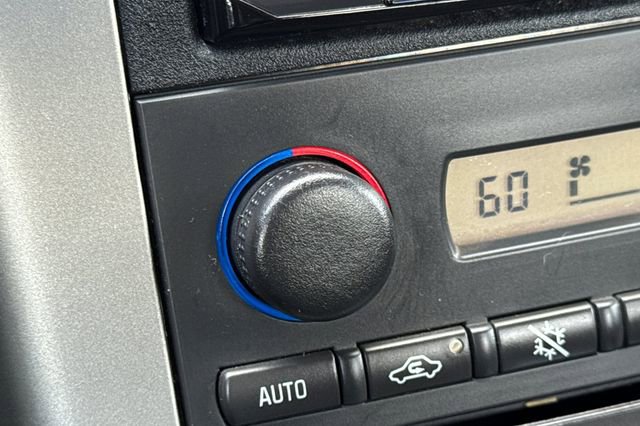 Used 2005 Chevrolet Corvette Convertible w/ Preferred Equipment Group image 26