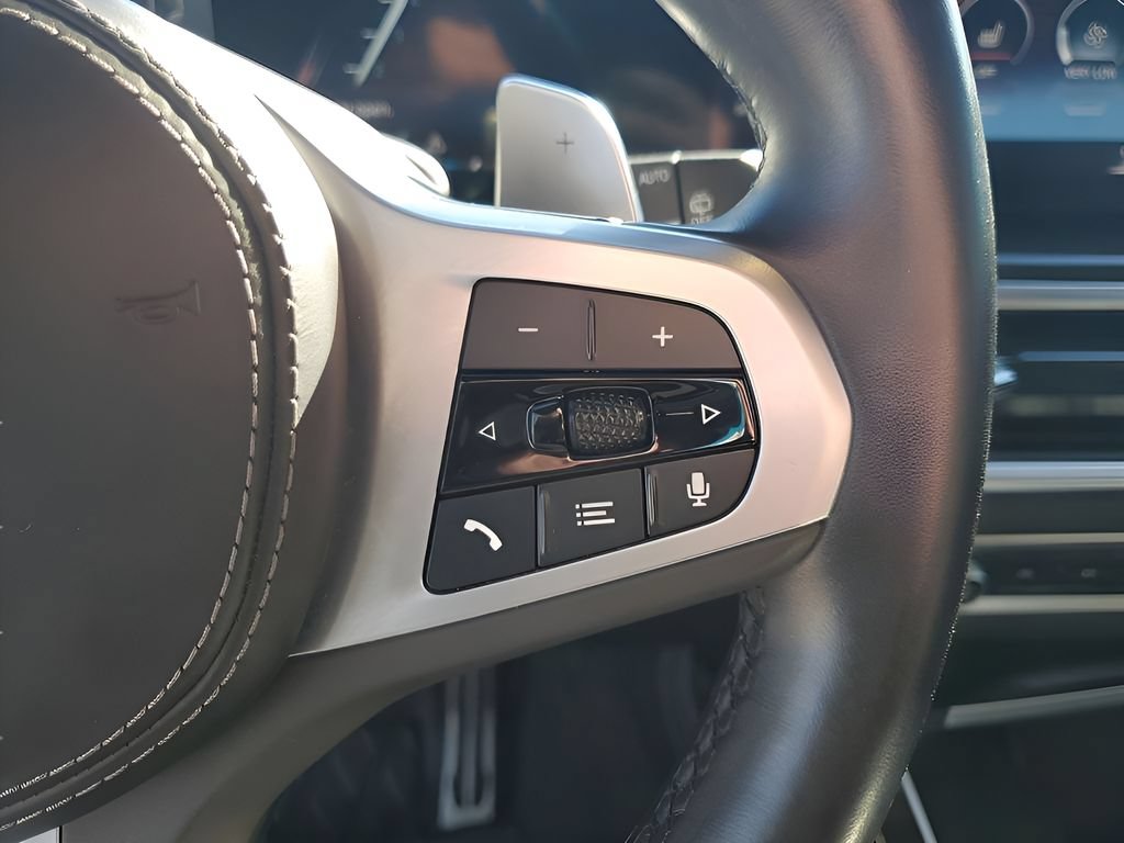 Used 2023 BMW X7 xDrive40i w/ M Sport Package AWD/4WD image 39