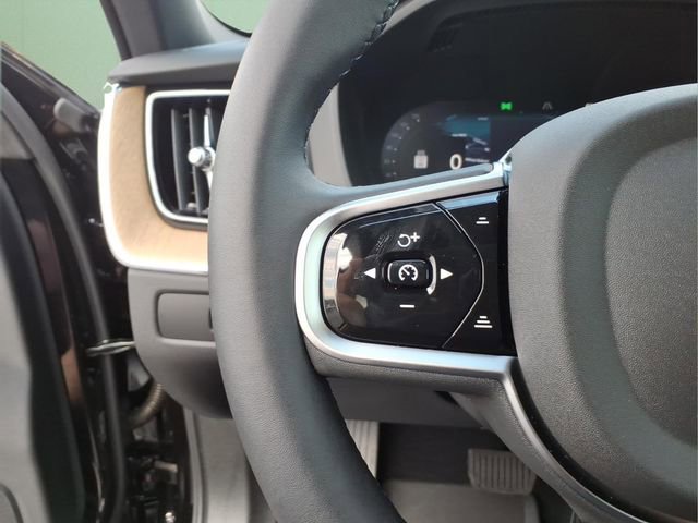 New 2026 Volvo XC60 B5 Plus w/ Protection Package Premier image 17