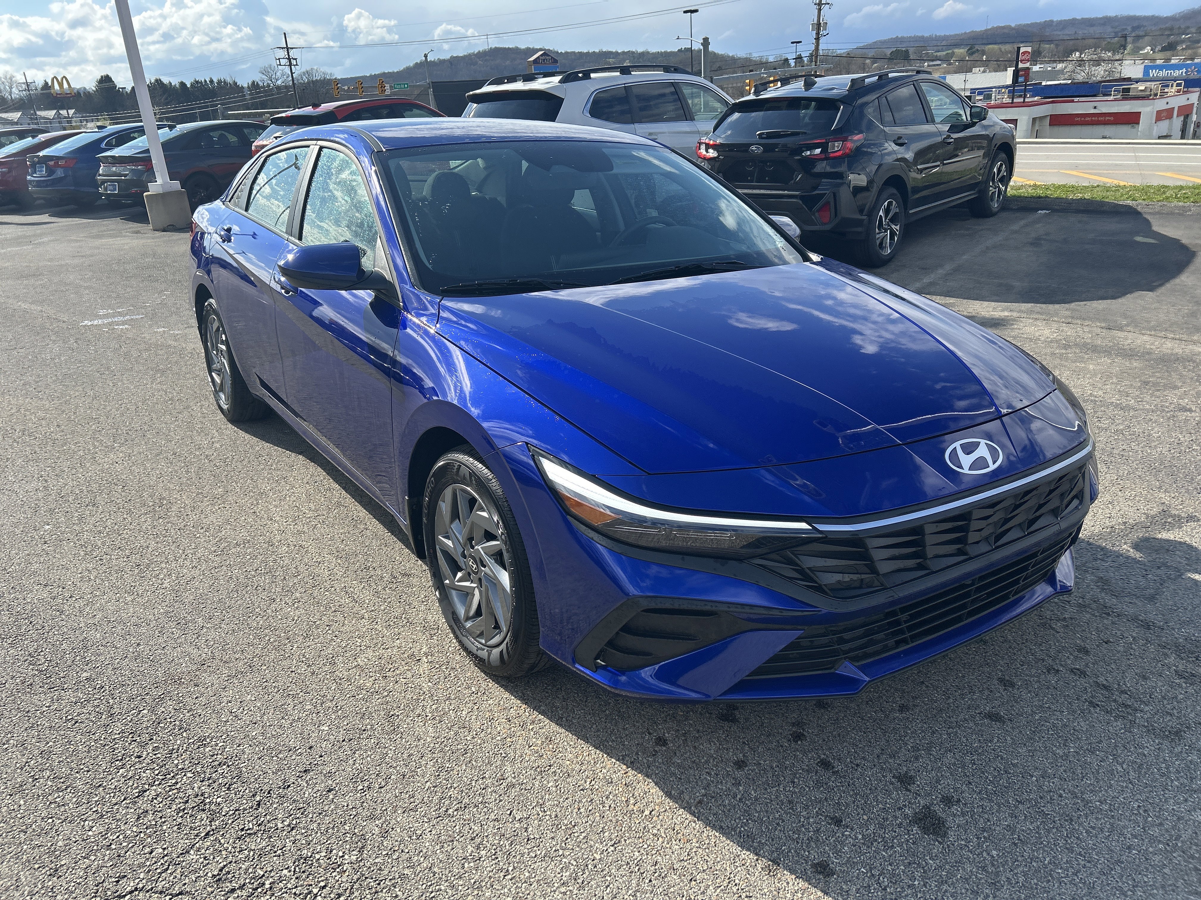 Used 2025 Hyundai Elantra Blue